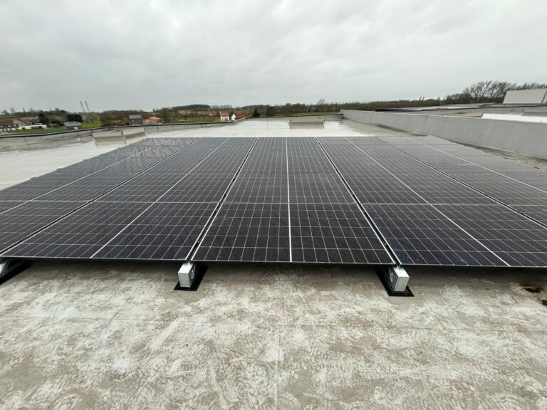 meta-build-realisatie-solar-20250304-zelfdragend-montagesysteem-3